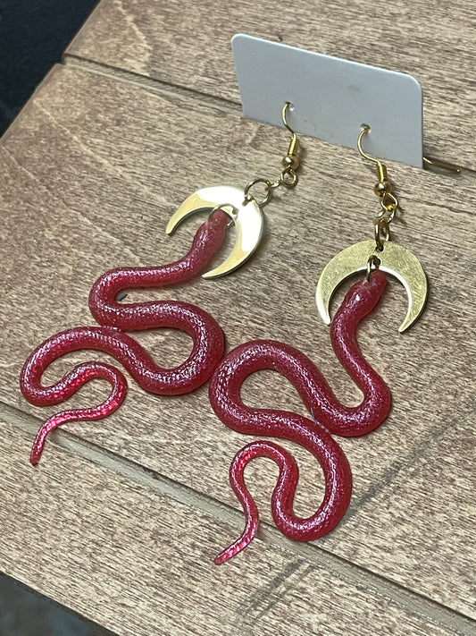 Ophidia Earrings - Magenta Resin