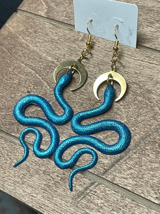 Ophidia Earrings - Turquoise Resin