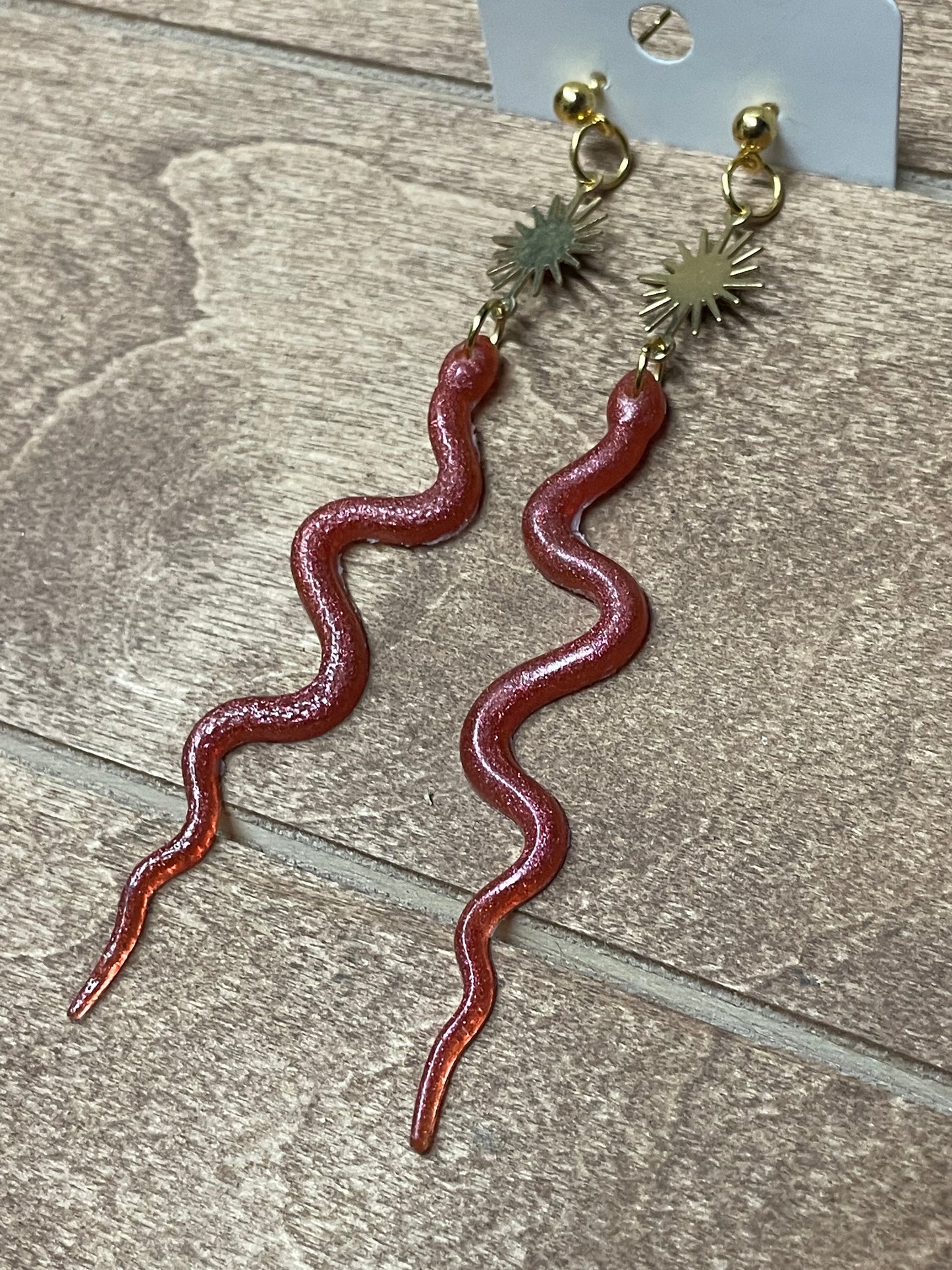 Viperidae Earrings - Magenta Resin